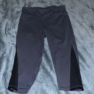 Cropped workout leggings